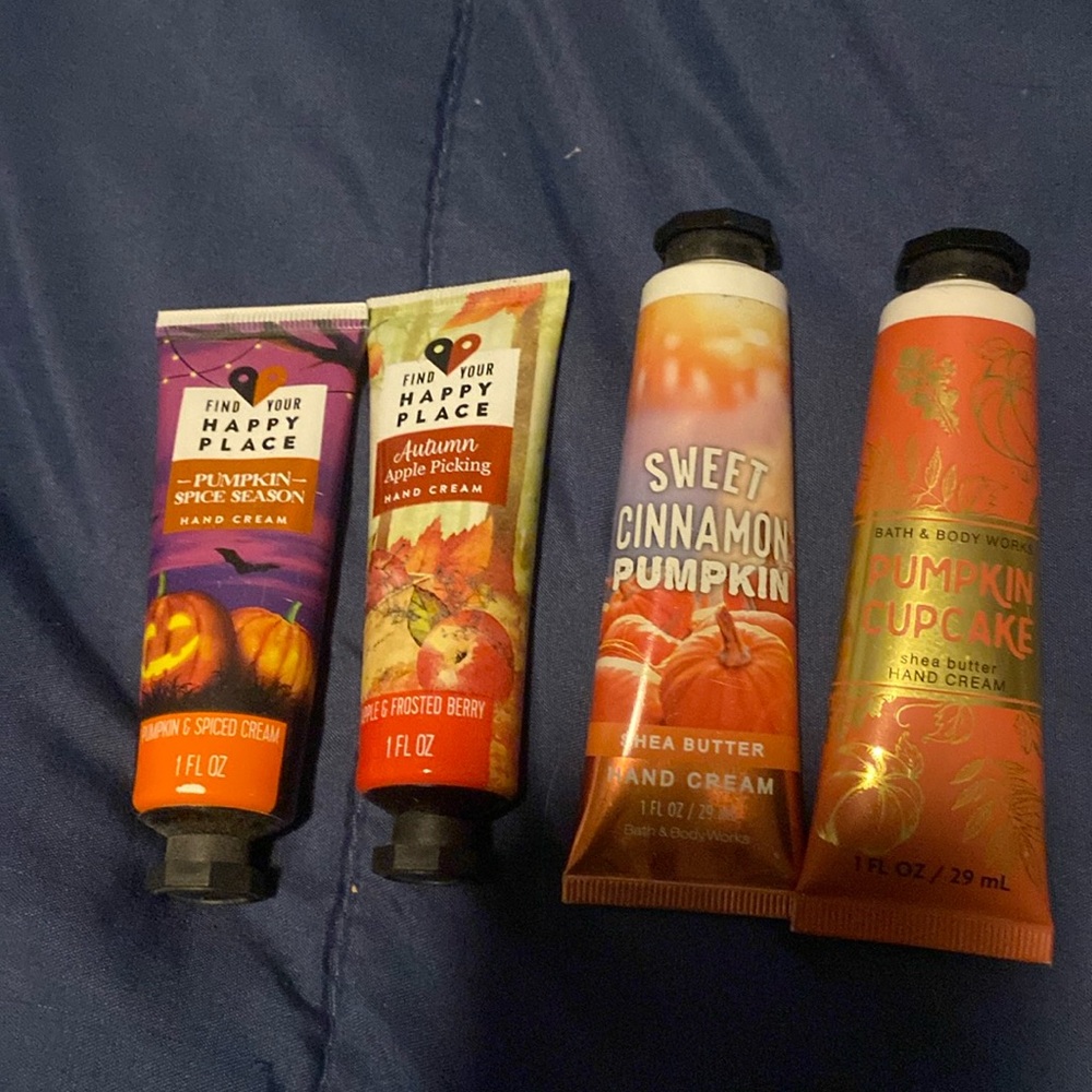 Four pack hand cream pumpkin and apple flavors